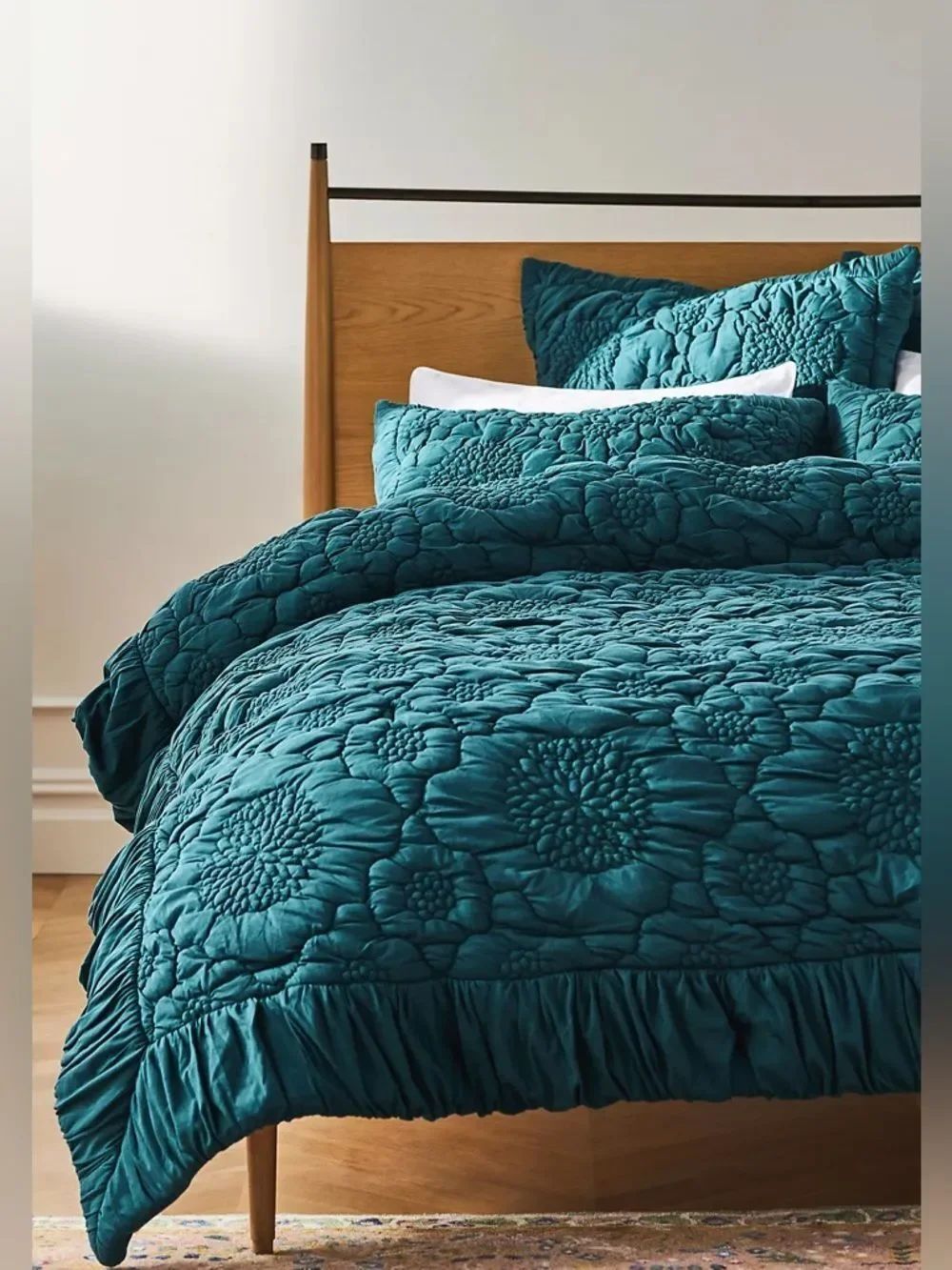 New Anthropologie Dahlia 100% Cotton Jersey Floral Quilt Size King